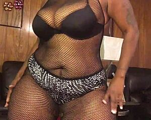 Chokolate loving BWBBW Chukolatethunder com’s fat