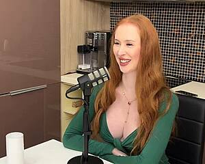 In this Sfw video Lenina Crowne shows why she’s the best pornstar