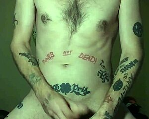 HandyHD video shows tattooed stud Ryan Conner's anal skills