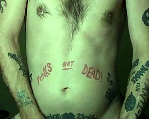 HandyHD video shows tattooed stud Ryan Conner's anal skills
