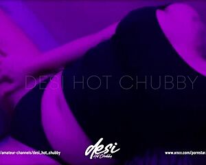 beautiful indian desi teen 18+ showing her big boobs on cam