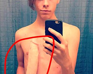 Andrewgylb shares gay porn snapchats.