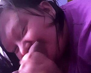 A guy fucks his stepsister's cunt hard.