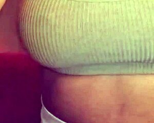 Teen Pornstar Achieves Intense Pussy Orgasm In Detailed Scene