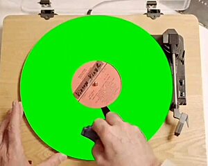 venezolana gets big cock in colombia