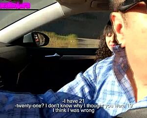 nueva chica llega para su primer casting al aire libre