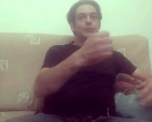 Real Interview Turns Into Raw Amateur Cum Casting