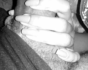 In this video Milena from Bahia gives oral pleasure