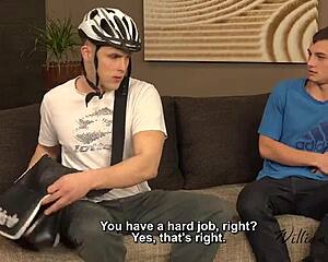 Gay Bareback Top Spreads Courier For Intense Sex