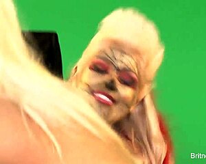 Britney Amber's Makeup Session Turns Into Lesbian Oral Sex