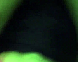 Pozri, ako Tiffany Dawns tesná kundička dostáva tvrdé drbanie?