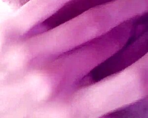 Tattoo slut fingering herself in the bathroom 😈