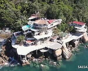 i can’t stop fucking seaside with this skinny babe