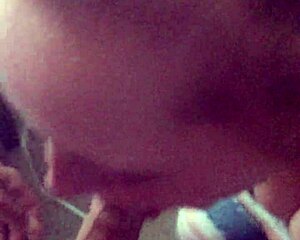 she swallows cum in mouth