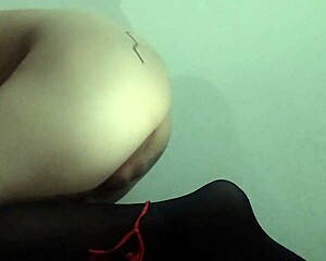 Linda, Young Trans, Craves Anal Sex With Dildo!