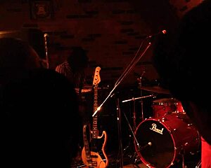 แม่บ้านญี่ปุ่นคนนี้กลืนลึกแบบดุเดือดได้ไหม?