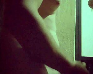 Sina Malvako Masturbates Naked After Shower Exit!