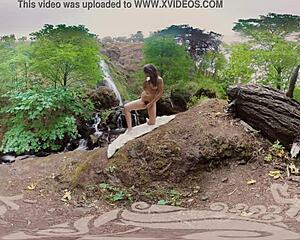 Potegni to okusno MILF pičko do vrhunca!