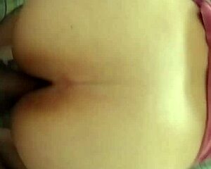 convincing my parienta to show her pussy