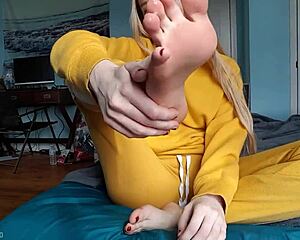 is this blonde your fetish?