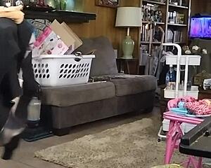 Mandeezy4u2's online wife show with toys and masturbation fun