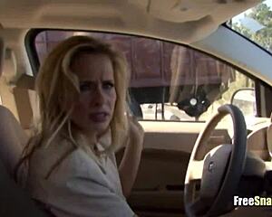 Hey, saw this blonde milf stop to help out! 😍