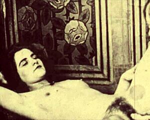 A woman of the past celebrates the seductive aspects of the golden age beauties and their clinch in my secret empire
