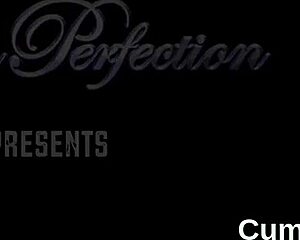 sexy stunner sucks spunk in extreme blowbang facial bukkake