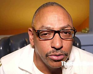 legend julian st jox fucks newbie 18yr naomi lockheartt slim thick in the ghetto hood