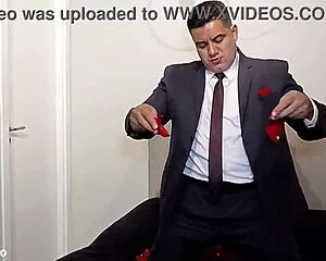 Brazilian Gay Men Prepare For Christmas