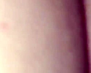 Peruvian teen's pussy drenches me hard.