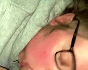 amateur teen slut gives blowjob