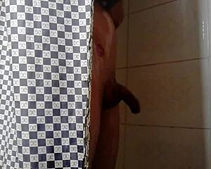 Ba�o Andrwbyps in Wild Bisexual Solo Action!