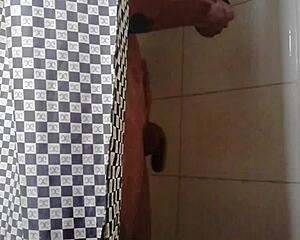 Ba�o Andrwbyps in Wild Bisexual Solo Action!