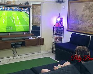 larga o videogame e fode alemao tatuador