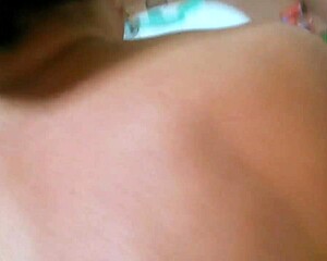 Interracial scene featuring big features and contrasts