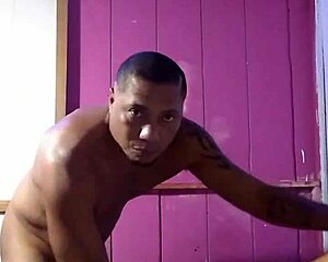 Brazilian amateur sucks big cock after shower swap 😍