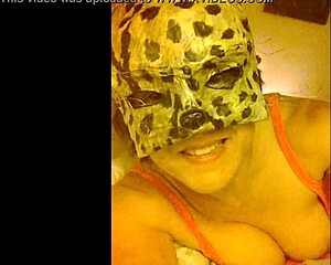 Wow, Hot Tribute To French Cédille!