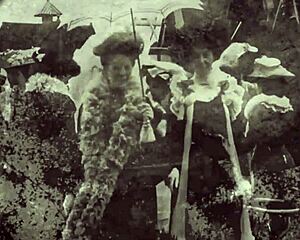 exploring vintage hairy pussy in antique porn 😏