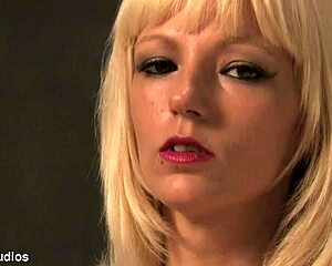 Estefani Tarrago Erotic Video With Her Clone