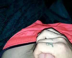 Justin Wright shows off his monster cock 😏