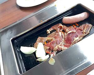 WARM UP IN WINTER WHILE EATING DELICIOUS FOOD TOGETHER