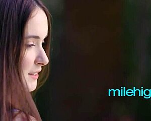 Wouldn't you fuck me, lil stepbro, if I teased you?