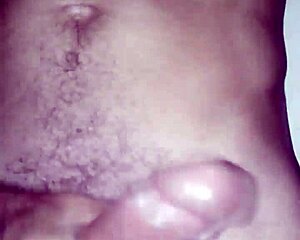 dude, sniffing that calcinha with the sweet pepequinha scent is wild, wanna watch?