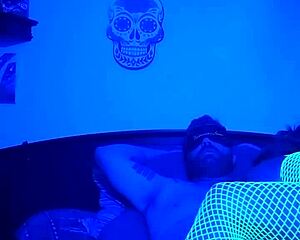 mandeezy4u2 interacts with couple in pov