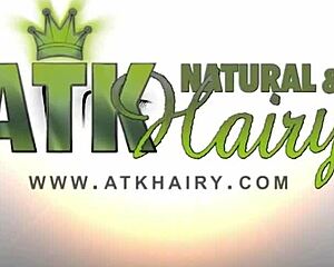 brooke bliss fingers her hairy pussy solo