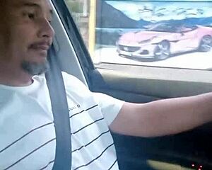 Driver Provokes Car Blowjob