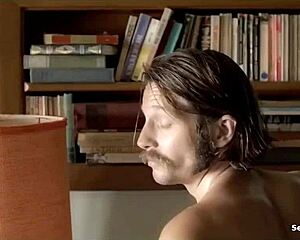 Jodi Balfour shines in Quarry S01E01 celebrity scene.