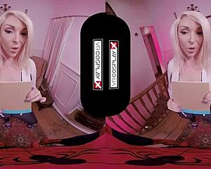 Spider Gwen Cosplay Blows Mind With Mouth And Pussy