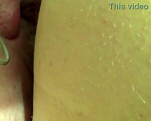 Passionate cunilingus gives her husband's amateur wife pleasure